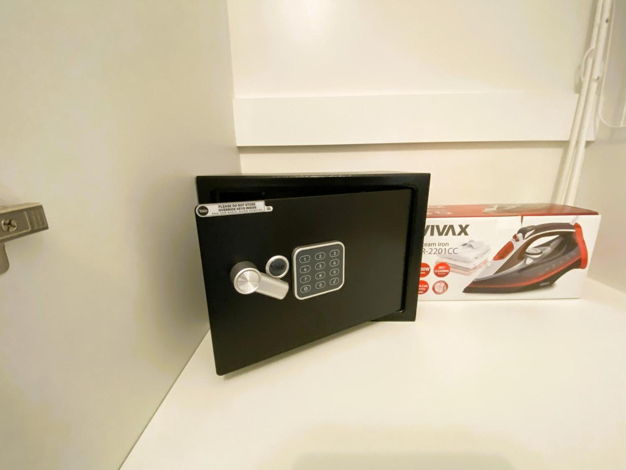 Silver Star With Parking Apartman *