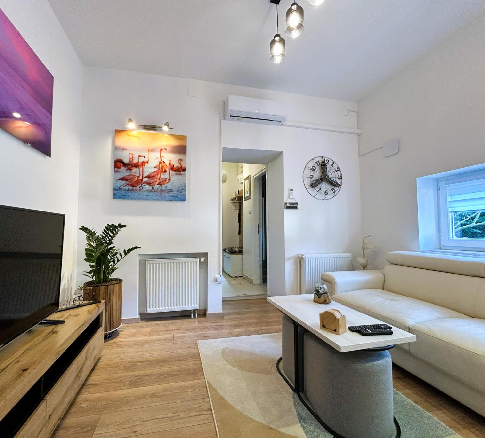 Silver Star With Parking * Zagreb