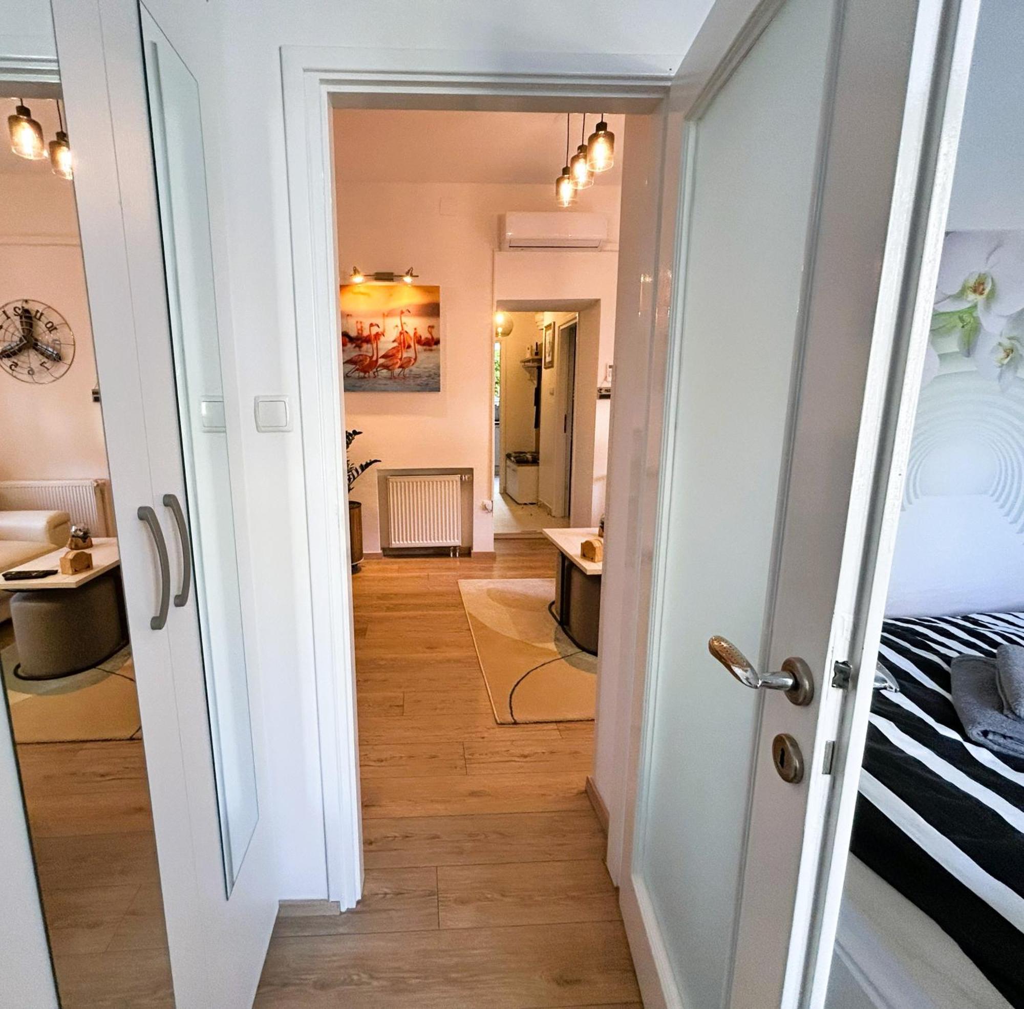 Silver Star With Parking Apartman *